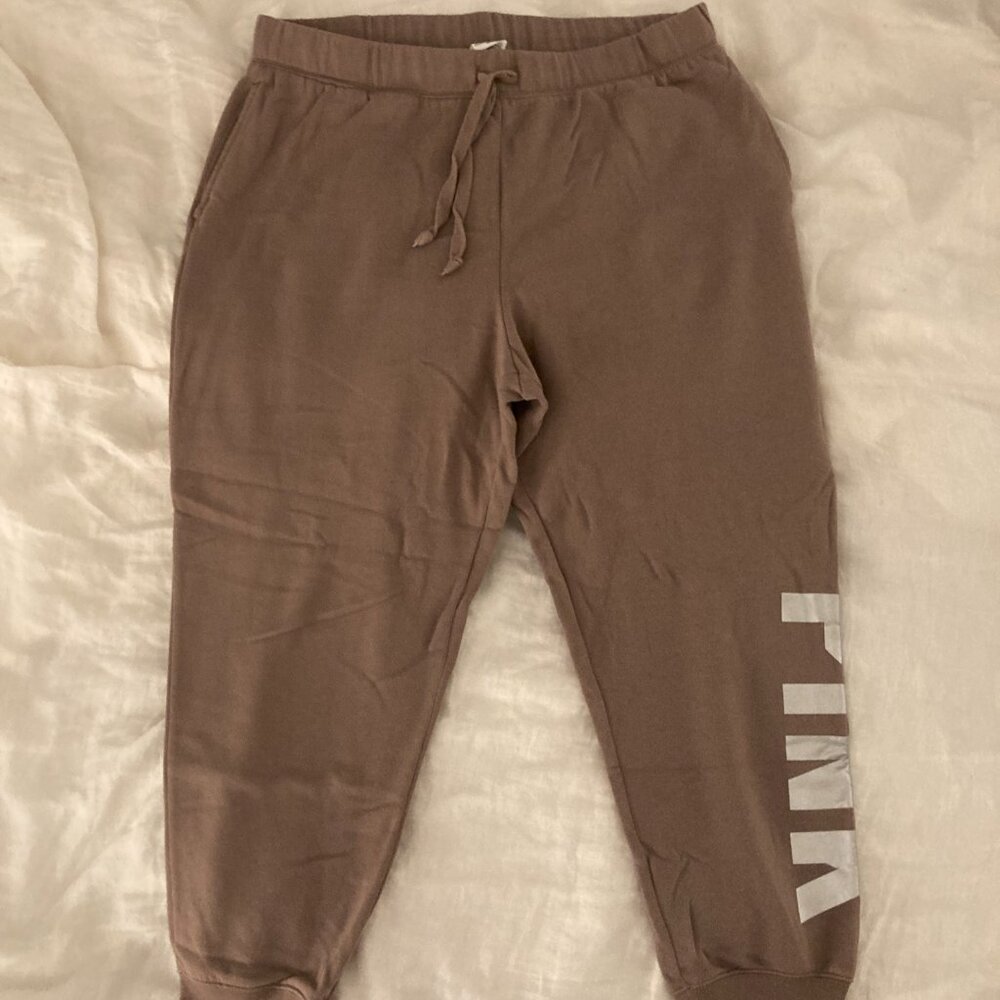 Pink Cute Sweatpants with Logo on Side in Silver